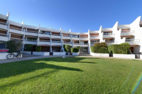 Appartement donnant sur le port de plaisance de Port Camargue et a proximité des plages